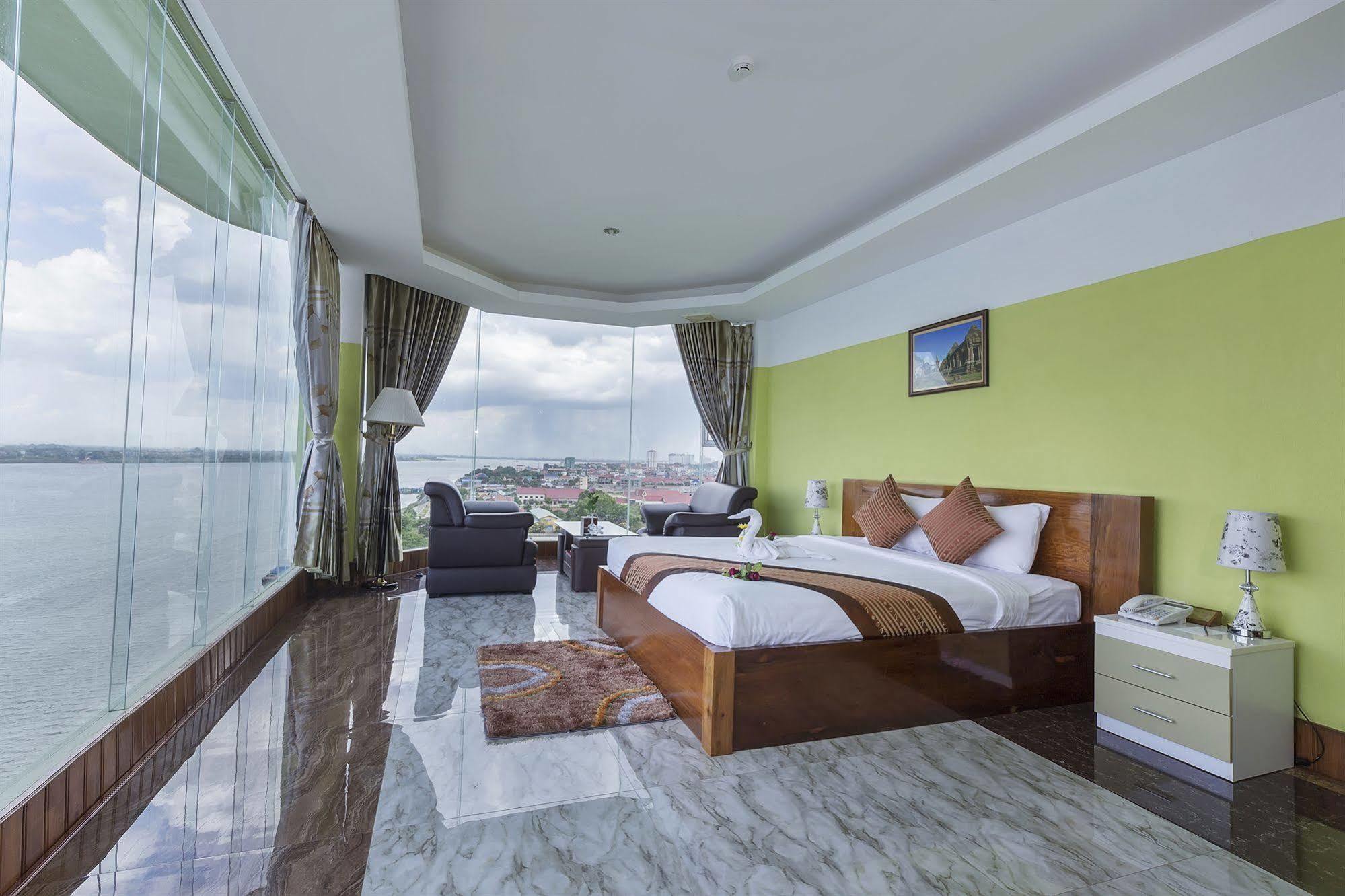 High Sky Hotel Phnompenh Exteriér fotografie