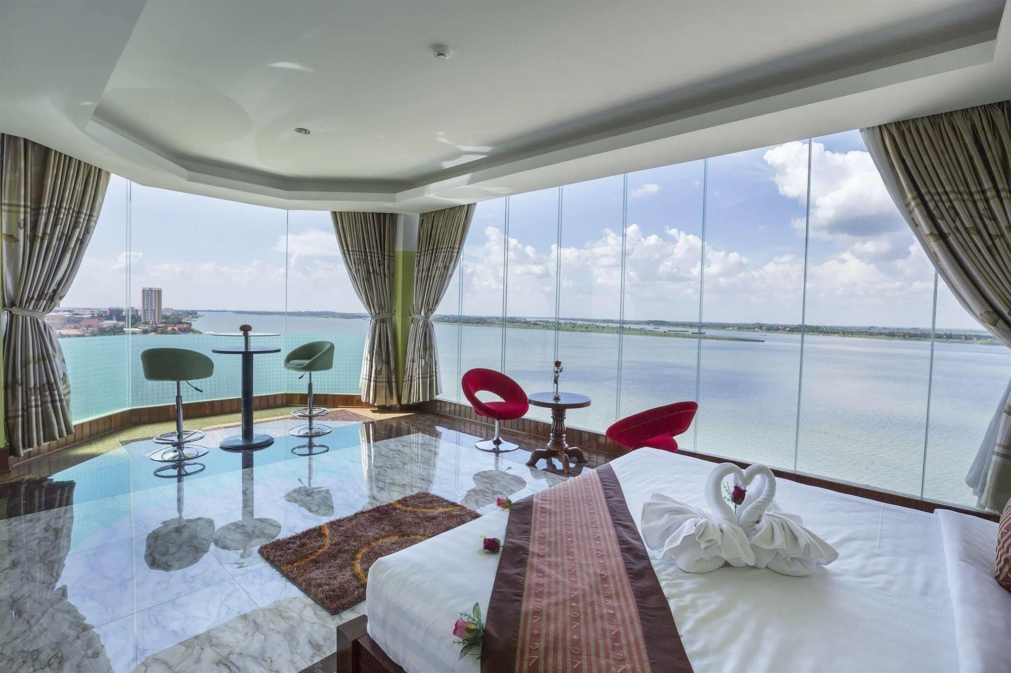 High Sky Hotel Phnompenh Exteriér fotografie
