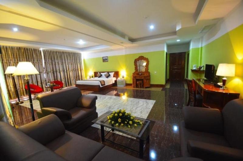 High Sky Hotel Phnompenh Exteriér fotografie